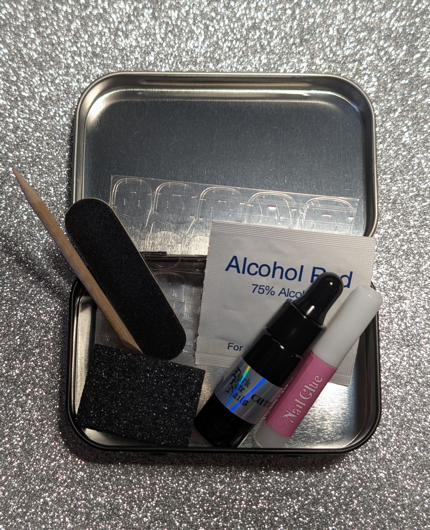 I: Nail Care Kit